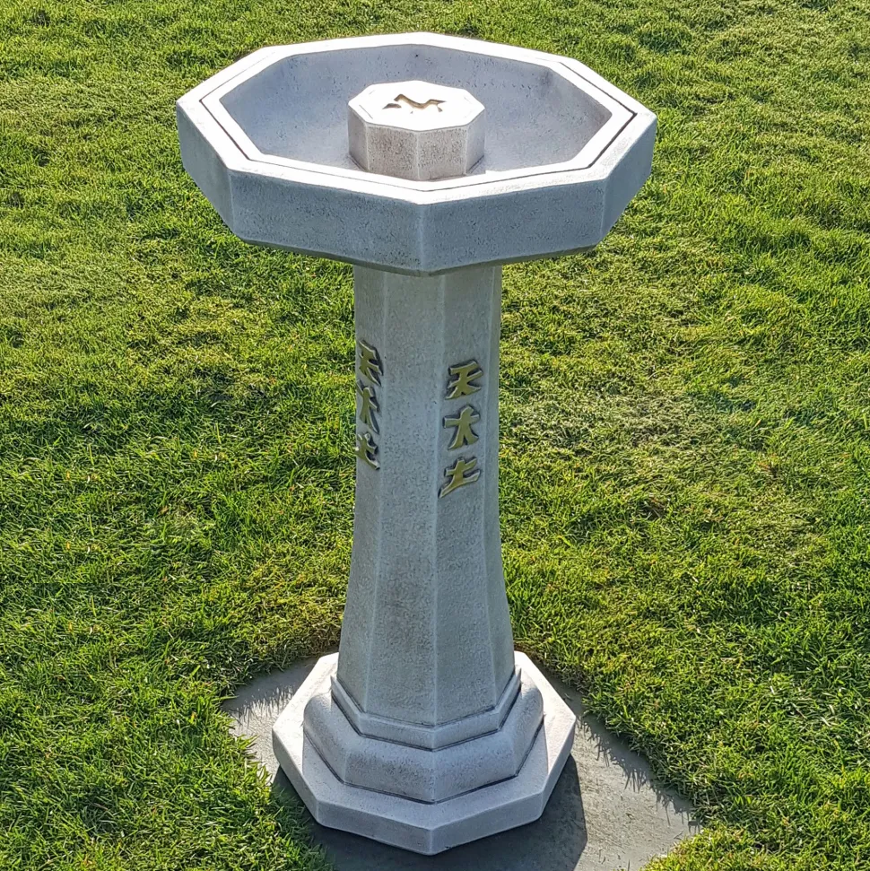 Classic Japanese Design Stone Garden Bird Bath