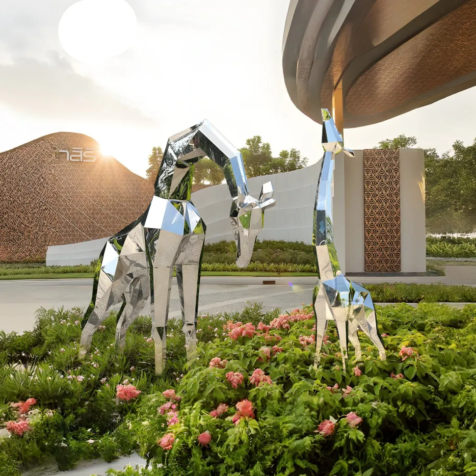 Giraffe 181cm Geometric Metal Garden Sculpture